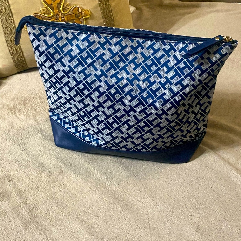 Tommy Hilfiger Makeup Bag